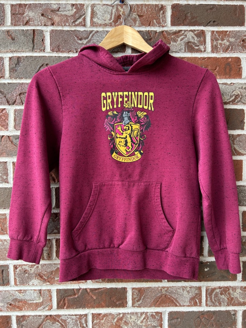 B1G2F 🚨 Warner Bros. Harry Potter Gryffindor Sweatshirt with Crest